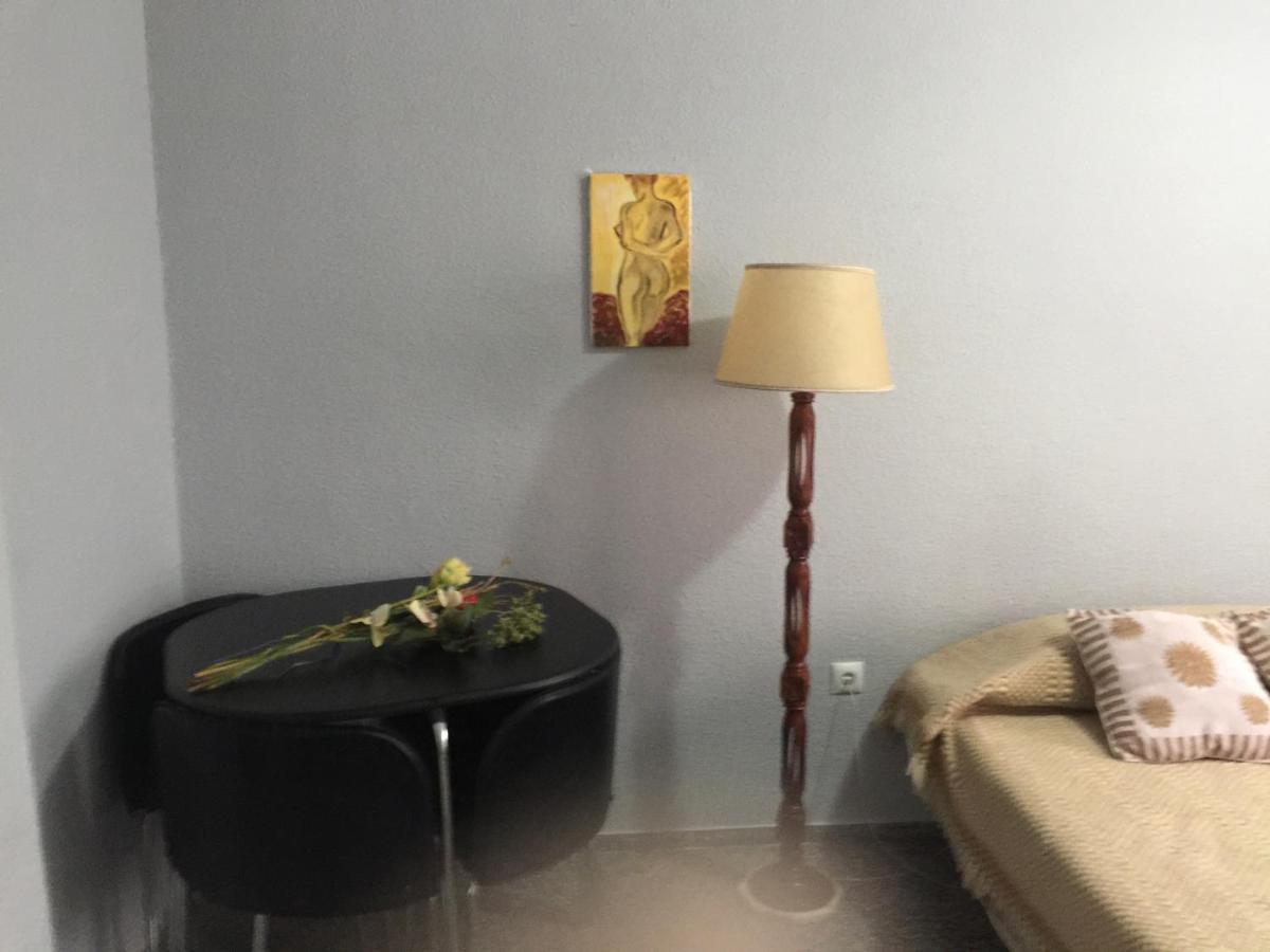 Habitacion Renfe Аликанте Екстериор снимка