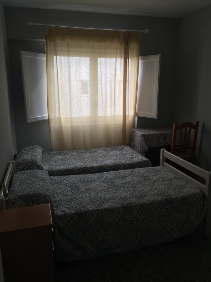Habitacion Renfe Аликанте Екстериор снимка
