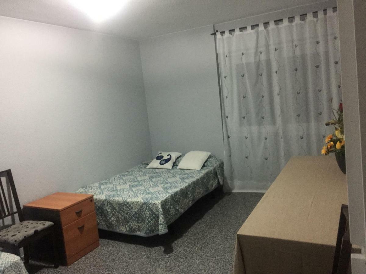 Habitacion Renfe Аликанте Екстериор снимка